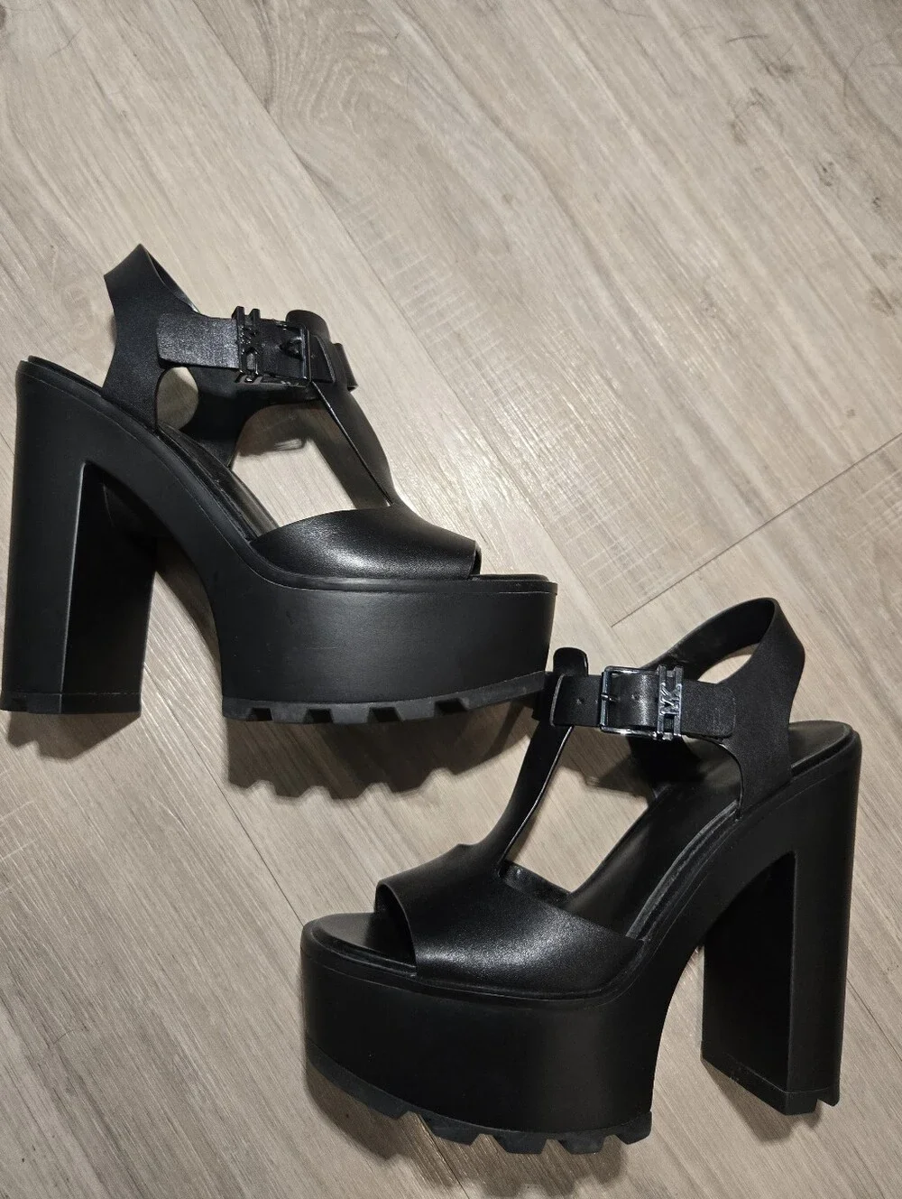 MICHAEL Michael Kors Sinead Leather Platform Sandals Black Sz 6.5